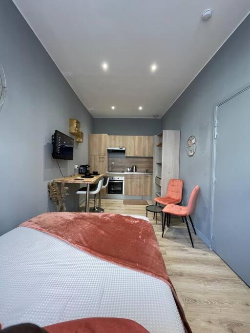 Studio Vieux 瓦朗西纳 外观 照片